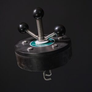 Betro-Lock Sealing Plug w/ claw